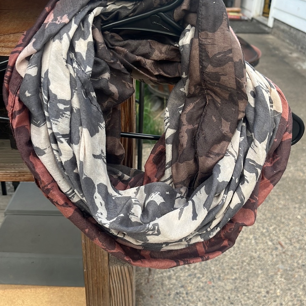 Infinity scarf
